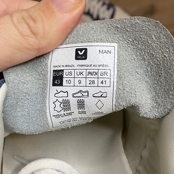 Veja Men's Holiday Rec Sneakers White Orange Blue Like New Size 10 - Picture 11 of 11